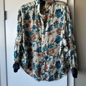 Smythe poet blouse size small - flower design